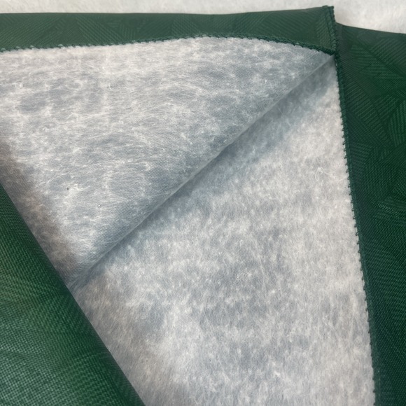 Holiday Style Tablecloth Green 52x70" Rectangular PVC-Free Water Resistant NWOT - Picture 2 of 6